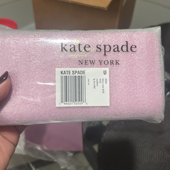 KATE SPADE - Picture 2 of 4